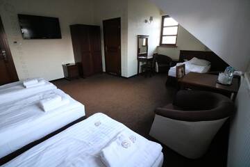 Фото номера Четырехместный номер Отель Hotel Marzanna г. Niedrzwica Kościelna 2