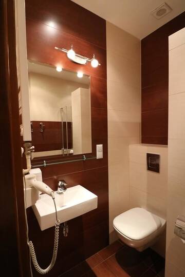 Фото номера Двухместный номер с 2 отдельными кроватями Отель Hotel Marzanna г. Niedrzwica Kościelna 5